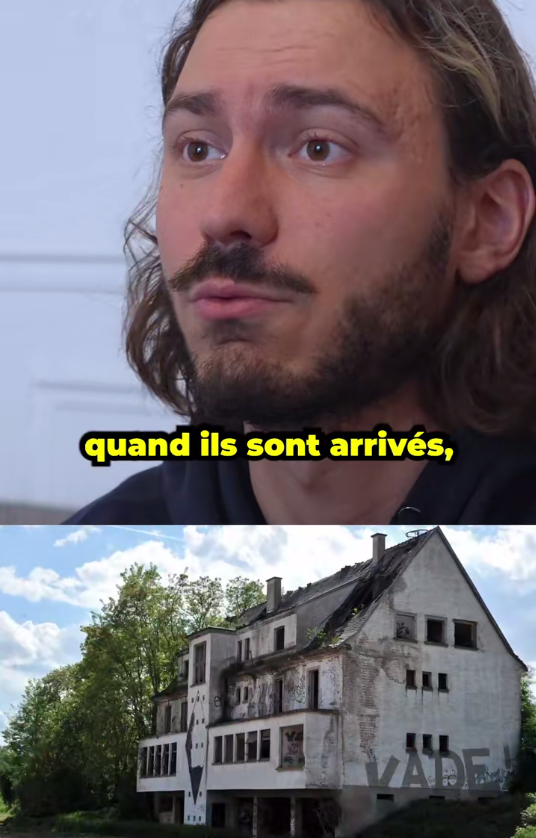 Image composée de deux parties : en haut, le portrait d'un homme barbu qui parle avec le sous-titre « quand ils sont arrivés » ; en bas, une photo d'un grand bâtiment blanc délabré et abandonné sous un ciel nuageux.